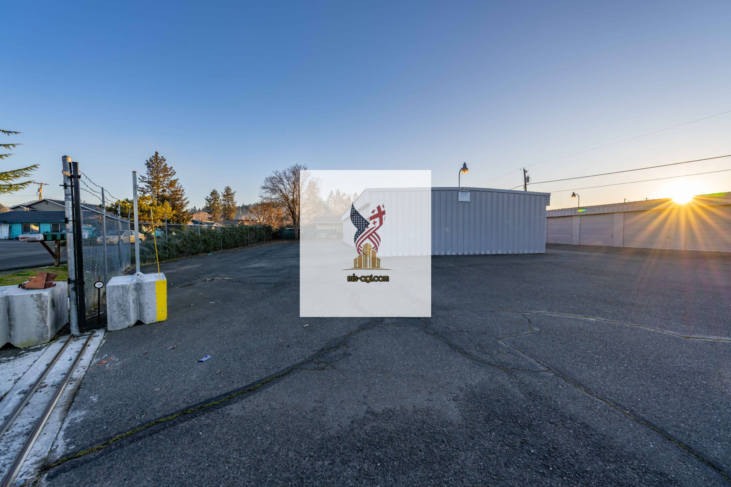 100 Pardee Ln, Grants Pass, OR 97527 (16)