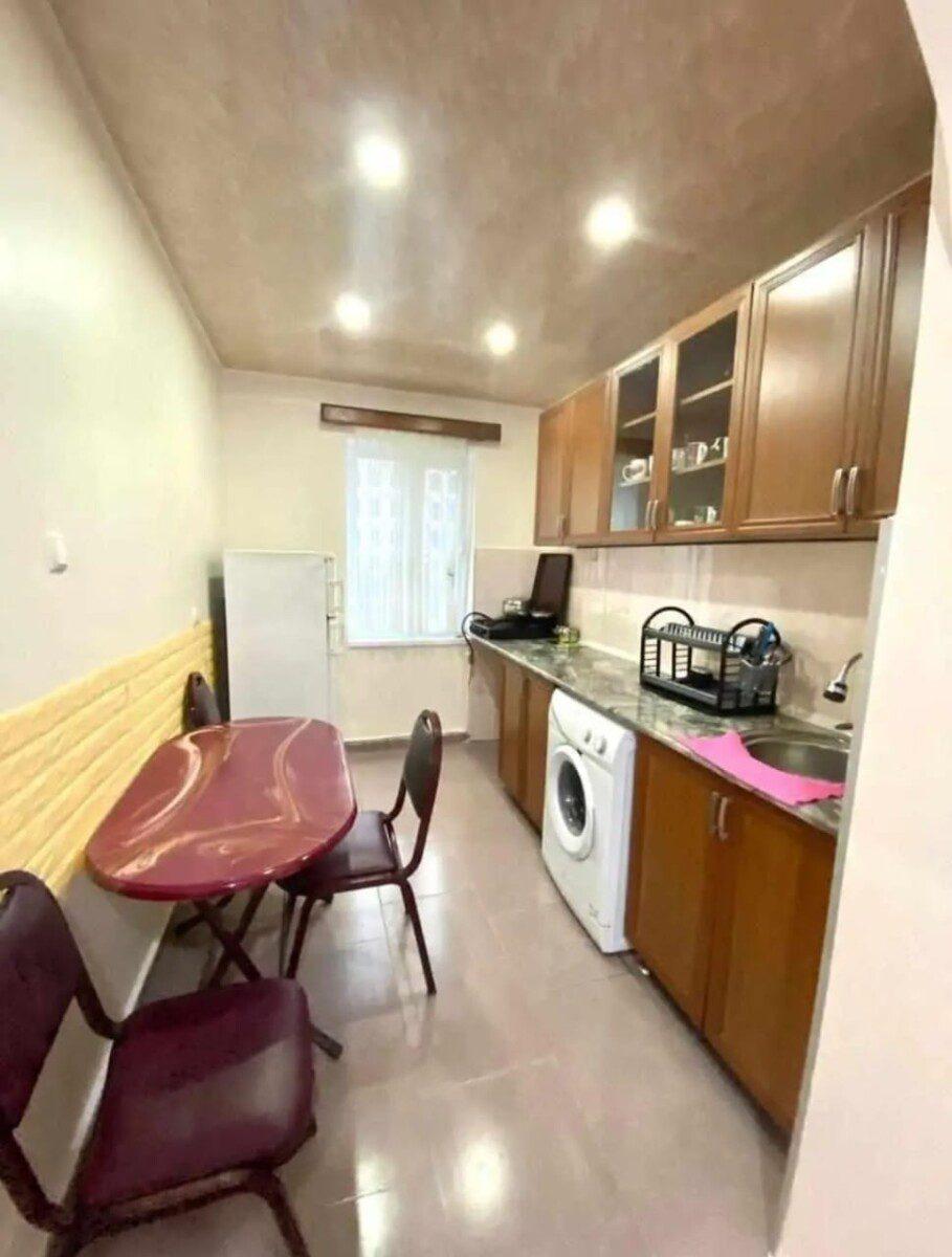 Comfortable Seaside 1-Bedroom Apartment for Daily or Annual Rent in Batumi2