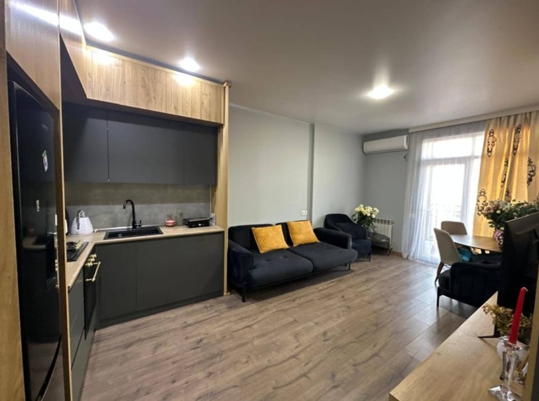 Bright 2-bedroom Apartment For Sale In Batumi 9