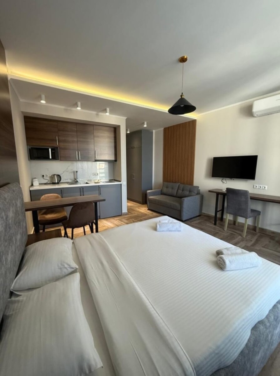 Luxury Apartment With All Appliances For Rent 1