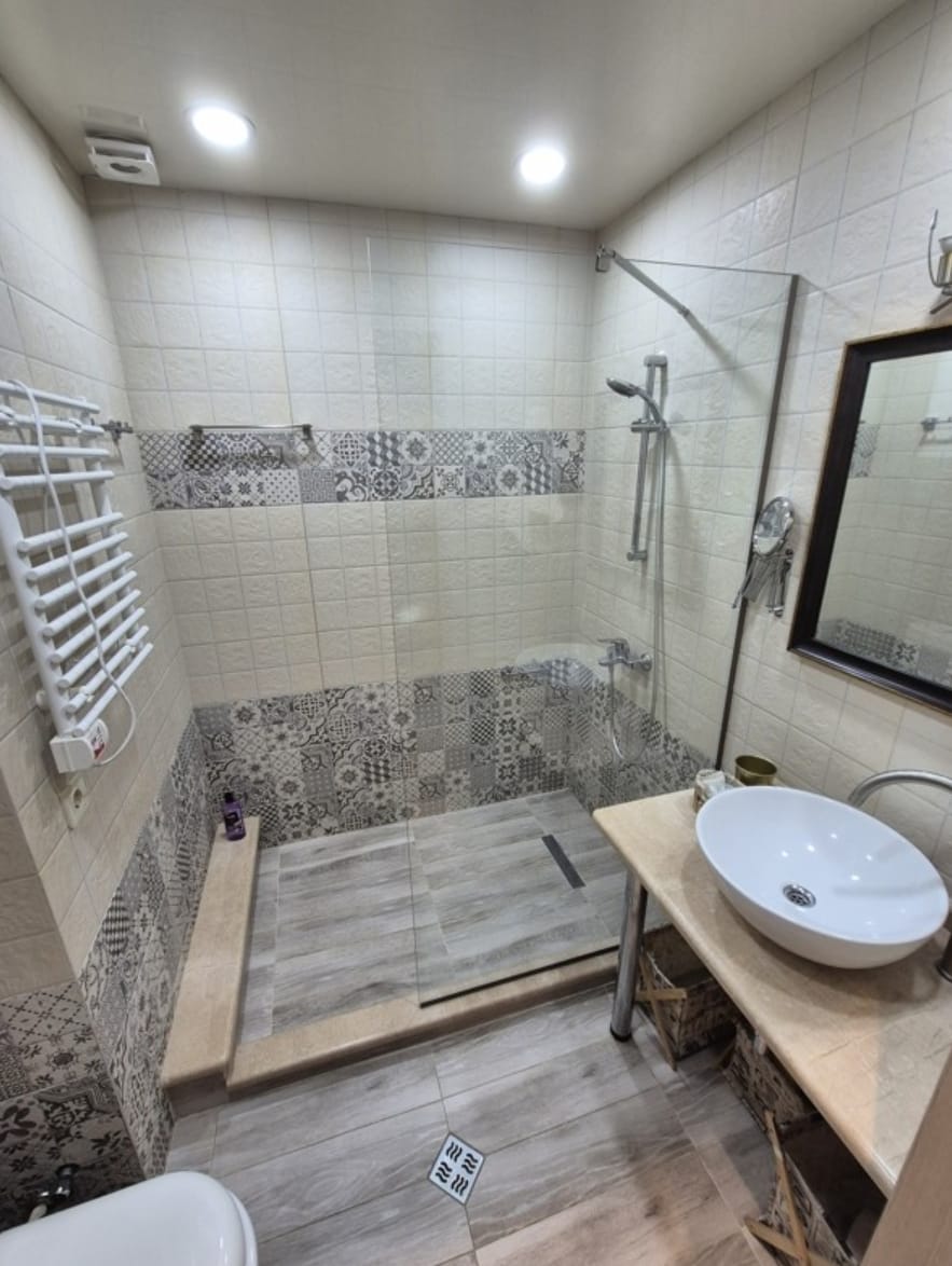 Mountain Veiw Apartment For Urgent Sale In Batumi 9
