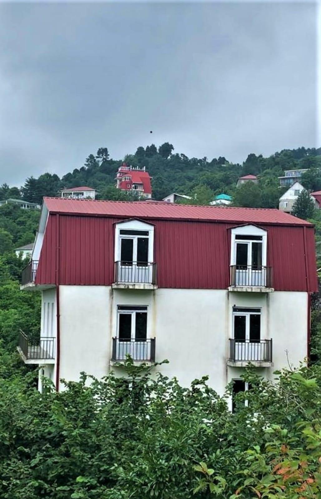 Black Frame Boutique Hotel For Sale – Contemporary Design & Prime Location (1)