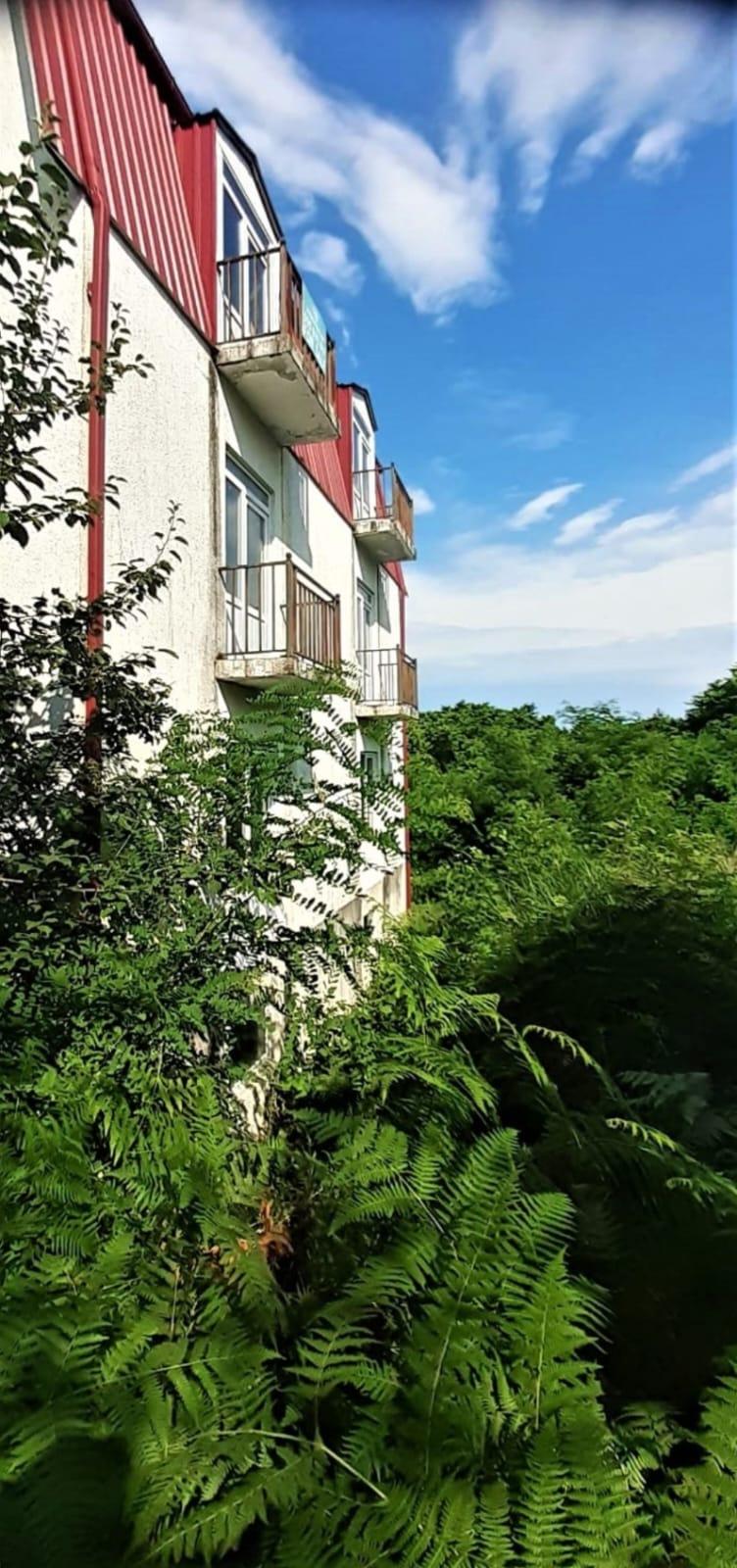 Black Frame Boutique Hotel For Sale – Contemporary Design & Prime Location (2)
