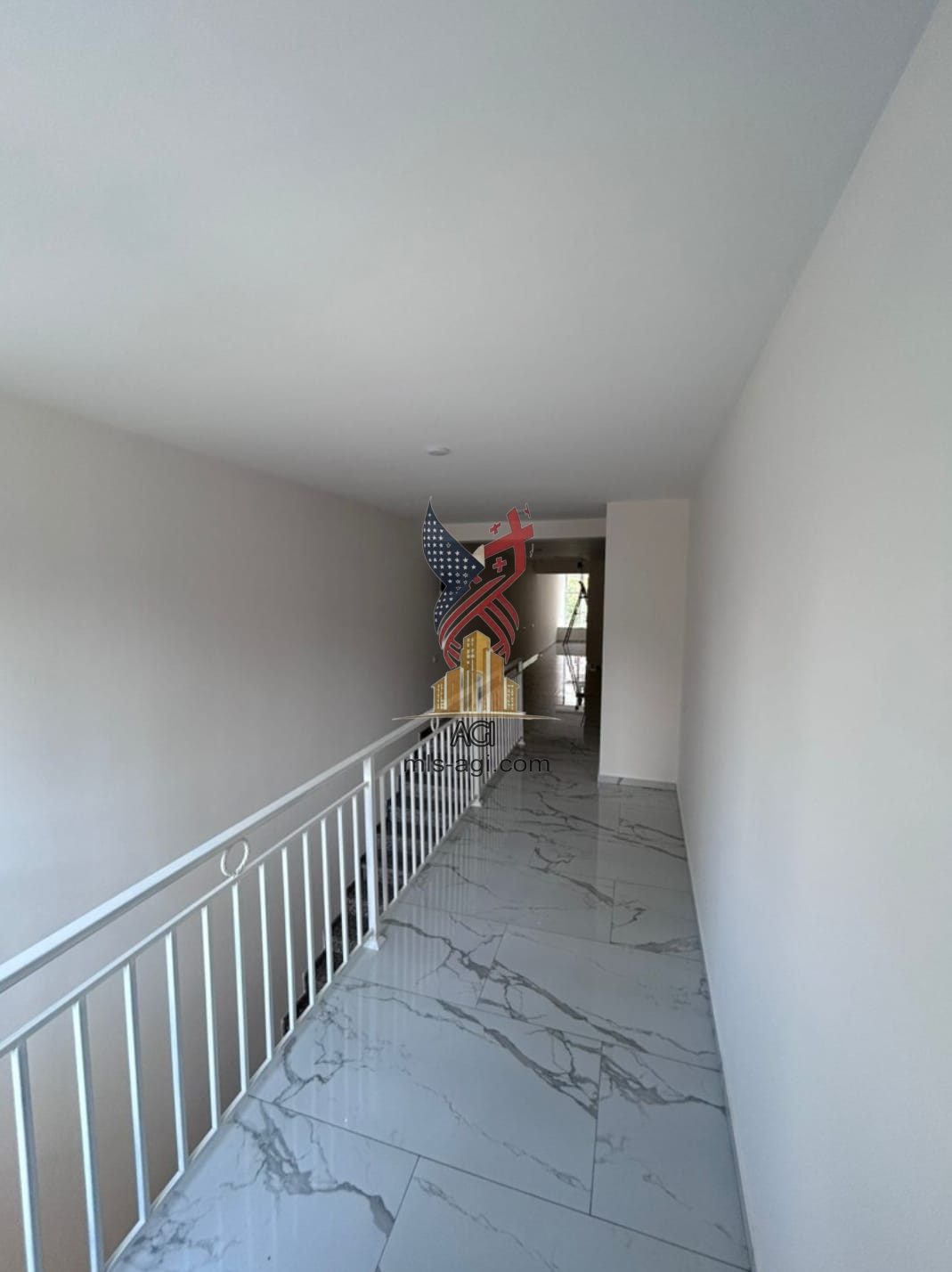 Commercial Room for Long-Term Rent – Ideal for Salon, Office, or Shop (1)
