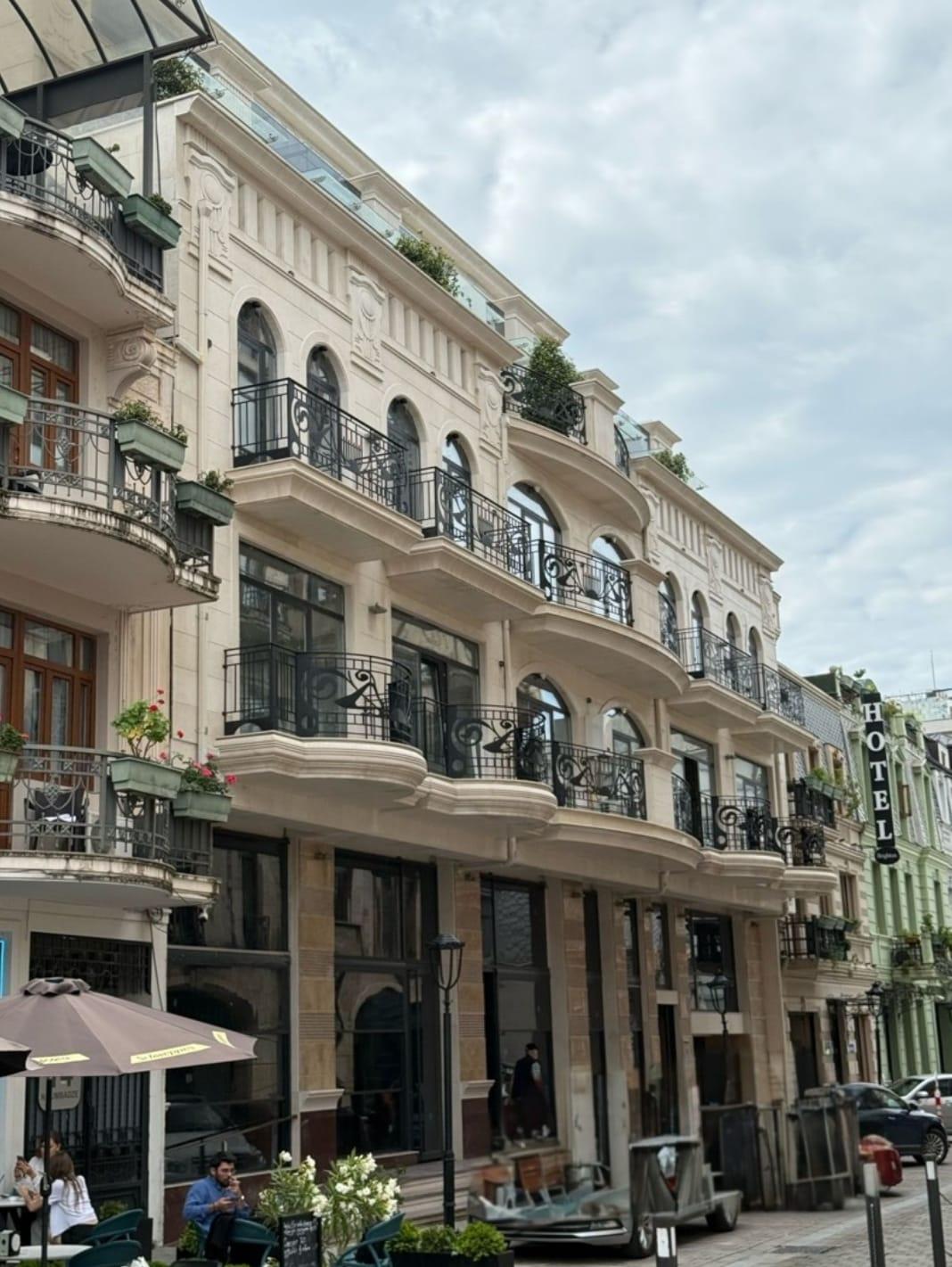 Executive Office Space for Rent – Premium Business Environment (1)