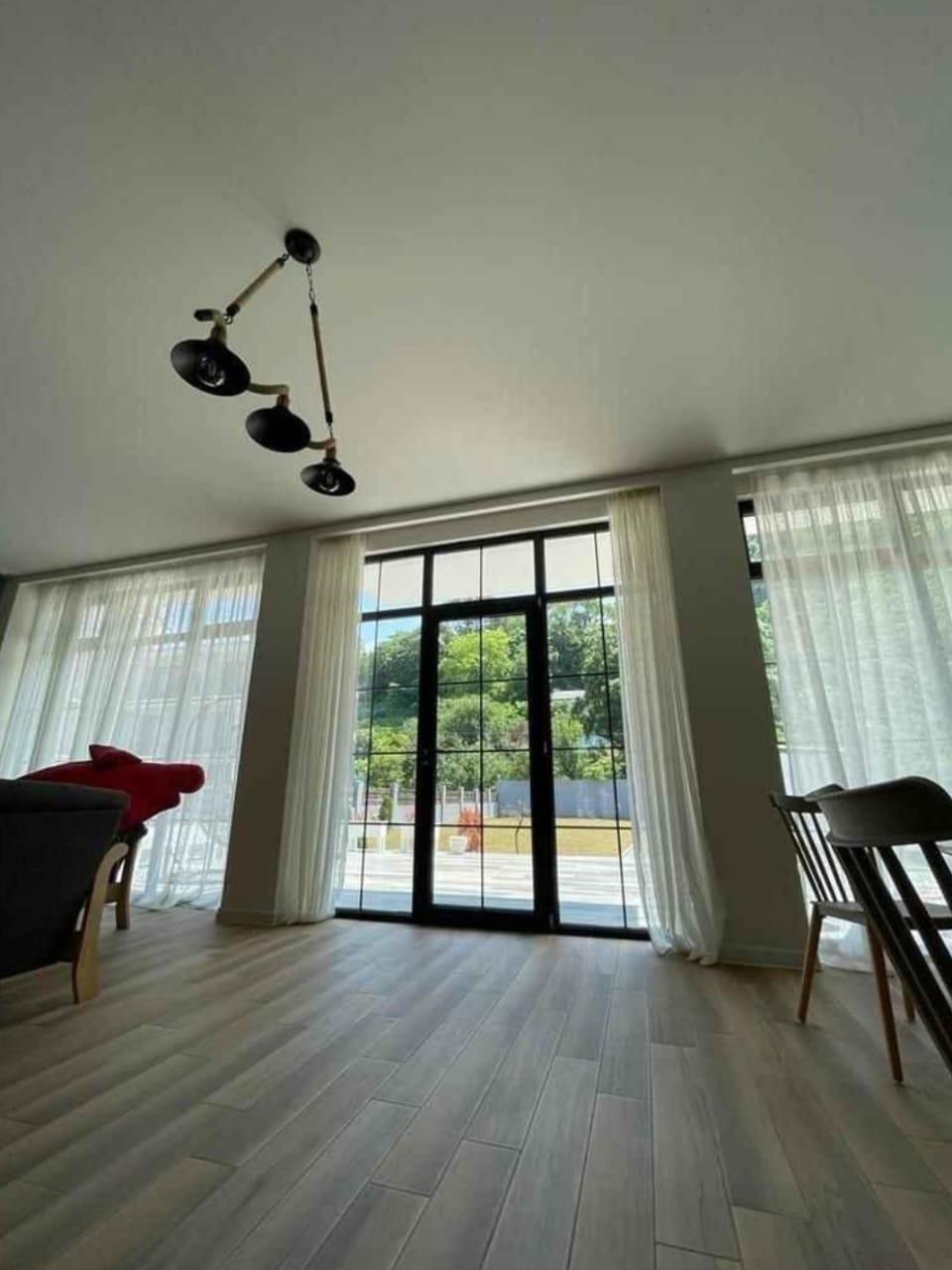 Hotel For Sale – Luxury and Budget Hotels in Top Locations (6)