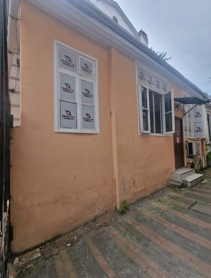 Konstantine Gamsakhurdia Street (6)